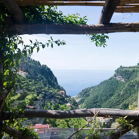 Apartament Ferriere Scala