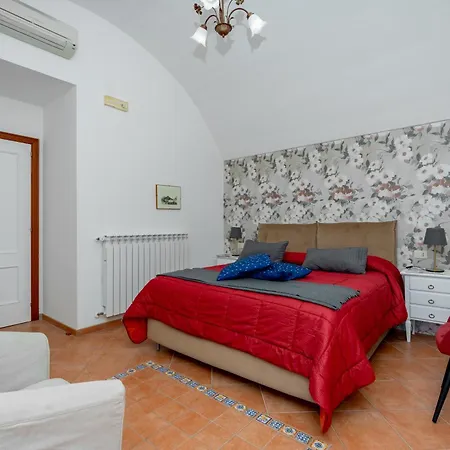 Apartment Ferriere