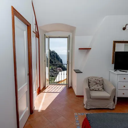 Ferriere Apartment