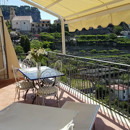 Ferriere Apartment *